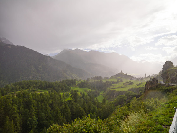 Gewitter bei Ardez im Unterengadin