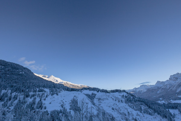 Blick von Ardez in Richtung Scuol, Unterengadin, Graubünden, Schweiz