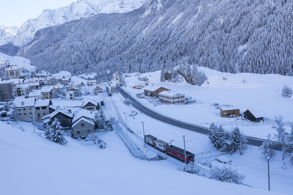 Ardez, Unterengadin, Graubünden, Schweiz