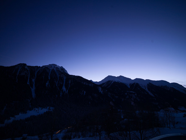 Abendstimmung in Ardez im Unterengadin, Graubünden