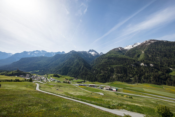 Ardez, Unterengadin, Graubünden, Schweiz, Sur En
