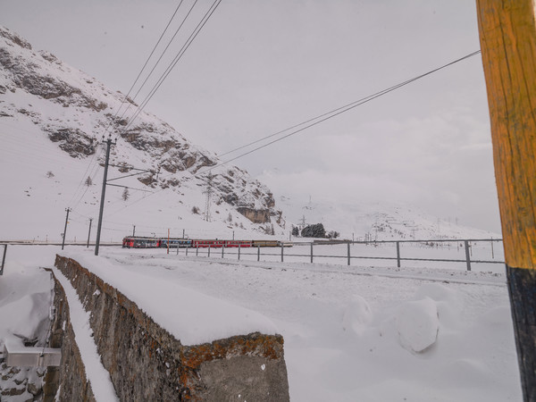 Rhätische Bahn auf dem Berninapass