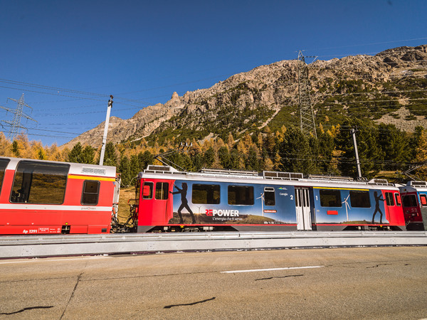Rhätische Bahn bei Las Plattas am Berninapass