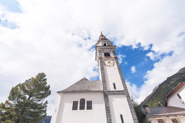 Kirche von Bever, Oberengadin, Graubünden