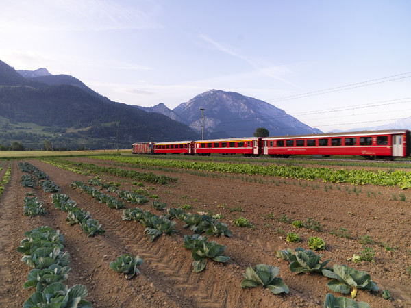 Rhätische Bahn bei Sogn Mang