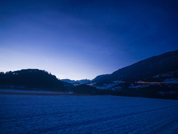 Winterliche Abendstimmung bei Bonaduz im Rheintal