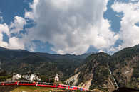 Foto: BEX, Bernina Express, Brusio, Puschlav, Graubünden, Schweiz