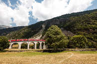 Foto: Kreisviadukt, Brusio, Puschlav, Graubünden, Schweiz