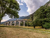 Foto: Bernina Nostalgie Express, Brusio, Puschlav, Graubünden, Schweiz