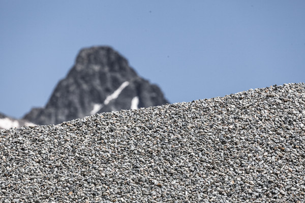 Das Kieswerk Cambrena der Costa AG auf dem Berninapass im Oberengadin in Graubünden