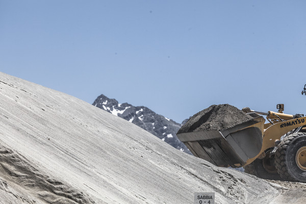 Das Kieswerk Cambrena der Costa AG auf dem Berninapass im Oberengadin in Graubünden