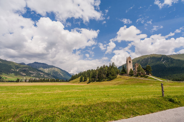 Kirche San Gian bei Celerina im Oberengadin, Graubünden