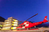 Foto: REGA, Kantonsspital, Helikopter, Chur, Rheintal, Graubünden, Nacht