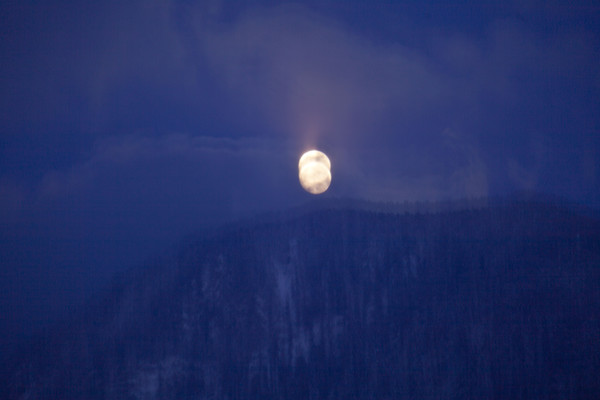 Mond über Chur, Rheintal, Graubünden, Schweiz, Switzerland