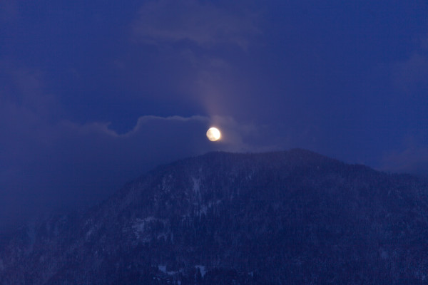 Mond über Chur, Rheintal, Graubünden, Schweiz, Switzerland