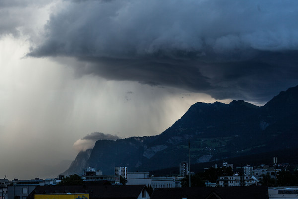 Gewitter über Chur, Rheintal, Graubünden, Schweiz, Switzerland, Wetter, Unwetter, Gewitter, Wolken, Wetter,