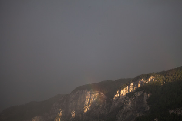 Regenbogen auf Höhe Domat/Ems im Churer Rheintal, Graubünden, Schweiz, Switzerland