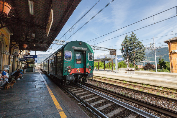 Beim Bahnhof von Colico im Veltlin