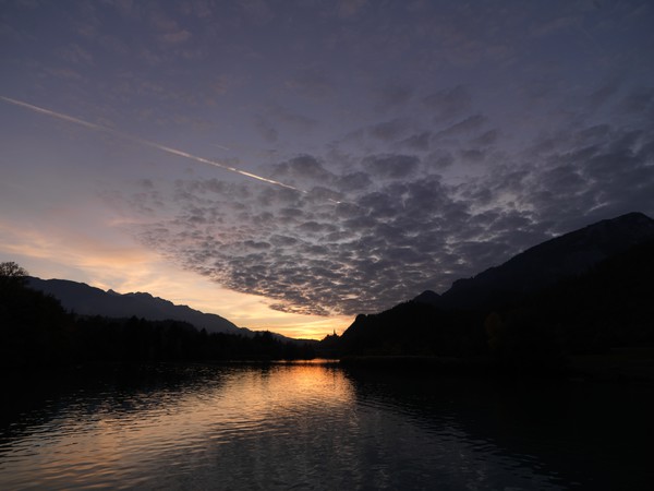 Abendstimmung am Rhein bei Domat/Ems