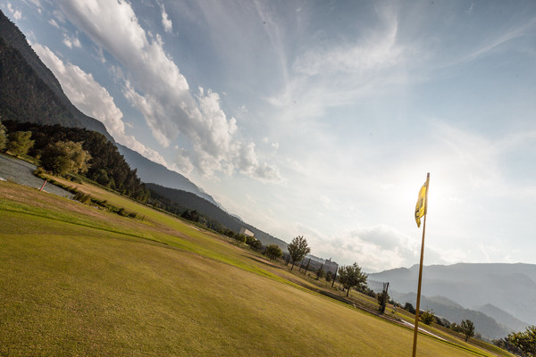Golfplatz des Golfclub Domat/Ems in Graubünden