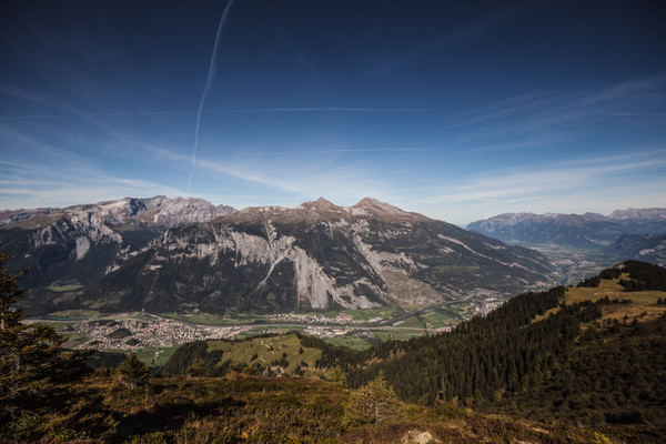 Auf dem Dreibündenstein bei Brambrüesch in Graubünden