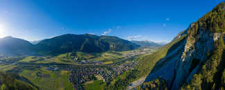 Foto: Felsberg, Domat/Ems, Chur, Rheintal, Graubünden,