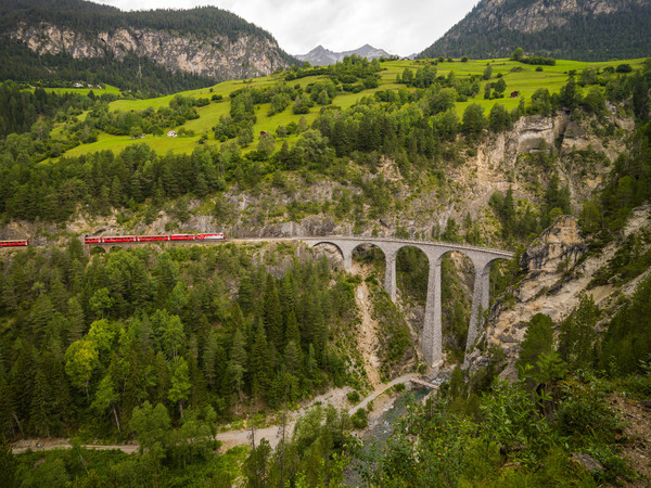 Landwasserviadukt bei Filisur im Albulatal