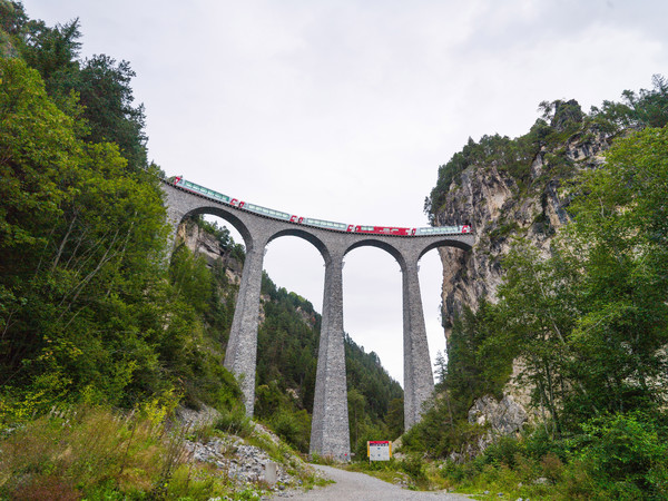 Landwasserviadukt bei Filisur im Albulatal