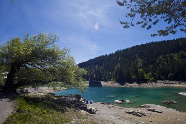 Caumasee in Flims, 2011 mit sehr wenig Wasser