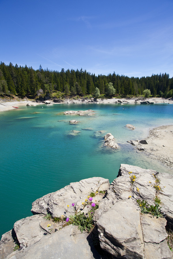 Caumasee in Flims, 2011 mit sehr wenig Wasser