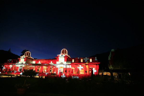 Hotel Waldhaus in Flims, angestrahlt von Gerry Hofstetter