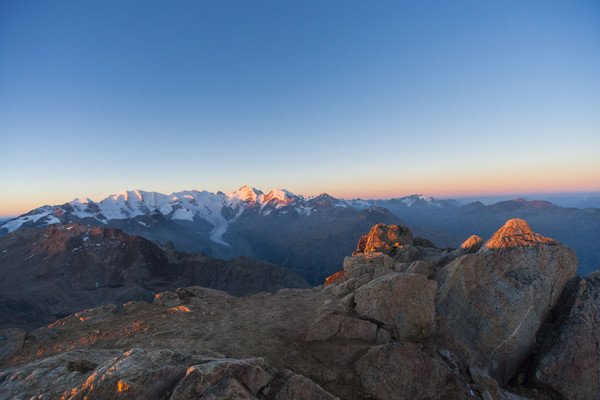 Sonnenaufgang am Piz Languard bei Pontresina, Oberengadin, Engadin, Graubünden, Schweiz, Switzerland, Wandern, kalt, Weitsicht