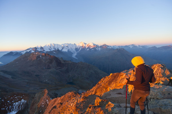 Sonnenaufgang am Piz Languard bei Pontresina, Oberengadin, Engadin, Graubünden, Schweiz, Switzerland, Wandern, kalt, Weitsicht