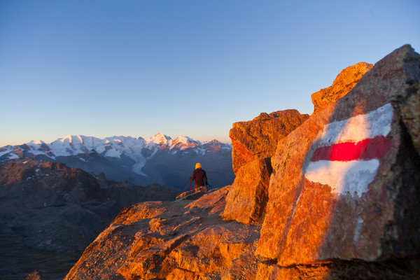 Sonnenaufgang am Piz Languard bei Pontresina, Oberengadin, Engadin, Graubünden, Schweiz, Switzerland, Wandern, kalt, Weitsicht