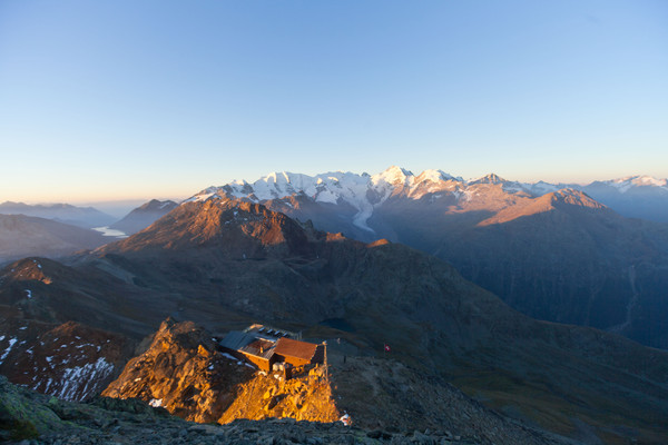 Sonnenaufgang am Piz Languard bei Pontresina, Oberengadin, Engadin, Graubünden, Schweiz, Switzerland, Wandern, kalt, Weitsicht