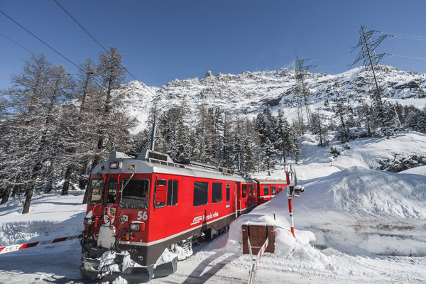 Montebellokurve; Berninapass; Pontresina; Oberengadin; Engadin; Graubünden; Schweiz; Switzerland; Landschaft;