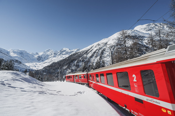 Montebellokurve; Berninapass; Pontresina; Oberengadin; Engadin; Graubünden; Schweiz; Switzerland; Landschaft;