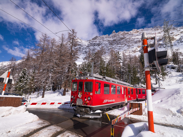 Montebellokurve Bernina Pass; Pontresina; Oberengadin; Engadin; Graubünden; Schweiz; Switzerland; Landschaft; Schweiz