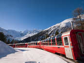 Foto: Montebellokurve, Bernina Pass, Pontresina, Engadin