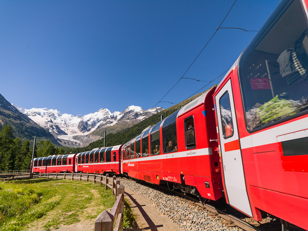 In der Montebellokurve oberhalb der Station Morteratsch