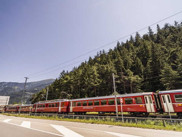 RhB-Pendler kreuzen sich bei Reichenau