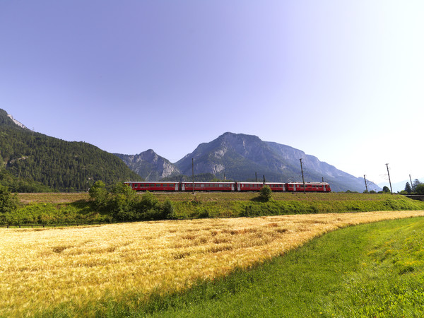 Rhätische Bahn bei Ausfahrt Reichenau