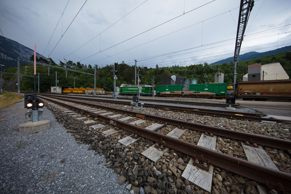 Rhätische Bahn auf der Rheinbrücke bei Reichenau