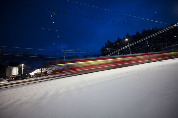 Rhätische Bahn auf der Rheinbrücke bei Reichenau