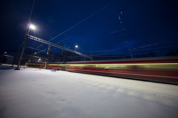 Rhätische Bahn auf der Rheinbrücke bei Reichenau