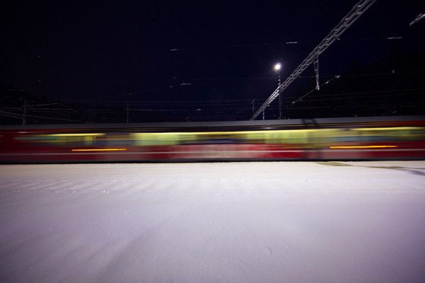 Rhätische Bahn auf der Rheinbrücke bei Reichenau