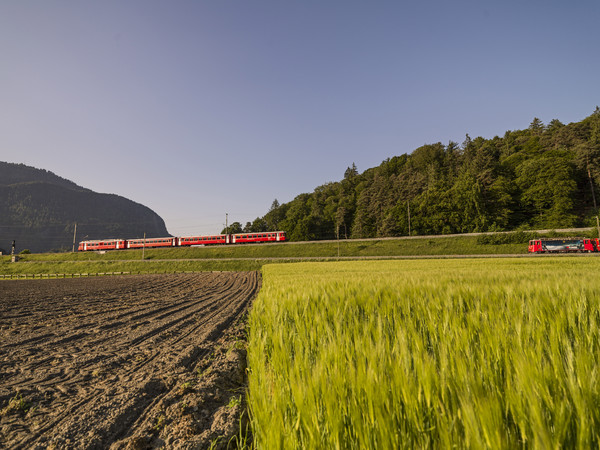 RhB-Pendler kreuzen sich bei Reichenau