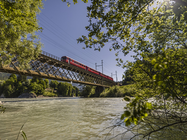 Rheinbrücke der RhB bei Reichenau