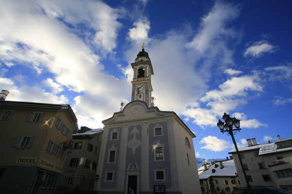 Evangelische Dorfkirche von Samedan