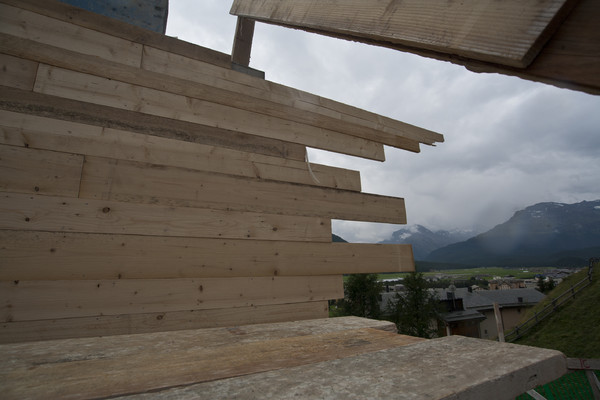 Betonfassade in Samedan